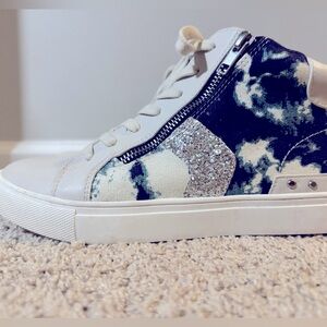 DV by Dolce Vita Alana High Top Sneaker Blue Size 7.5